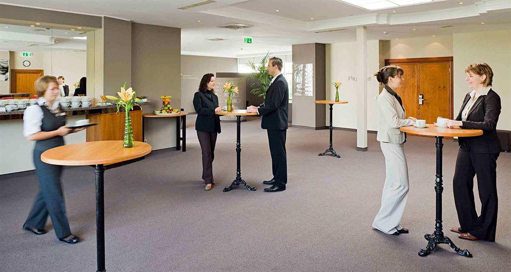 Mercure Bristol Stuttgart Sindelfingen Buitenkant foto